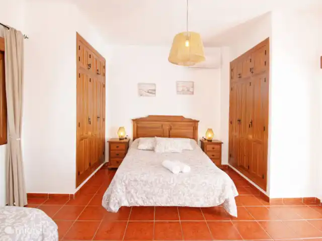 Villa Las Palomeras | Espagne, Costa del Sol, Comares - villa Chambre double avec un lit simple et accès à la terrasse