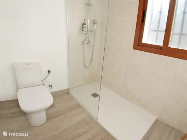 Villa Las Palomeras | Espagne, Costa del Sol, Comares - villa Une autre belle salle de bain à l'étage.