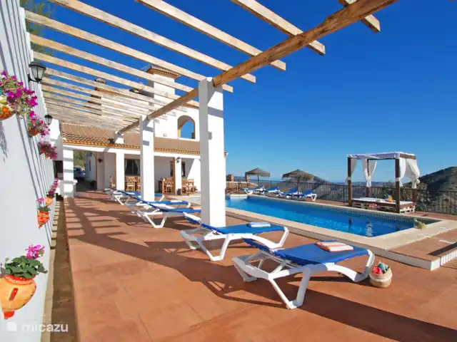 Villa José 2 en España, Costa del Sol, Comares - villa Camine directamente desde la villa hasta 2 excelentes bares/restaurantes en 5/10 minutos.