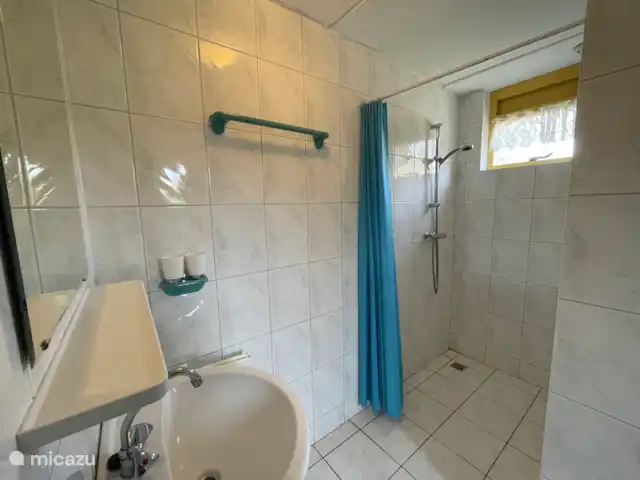 bungaló en Países Bajos, Holanda del Norte, Julianadorp aan Zee – Albatros 327 Julianadorp aan Zee. baño