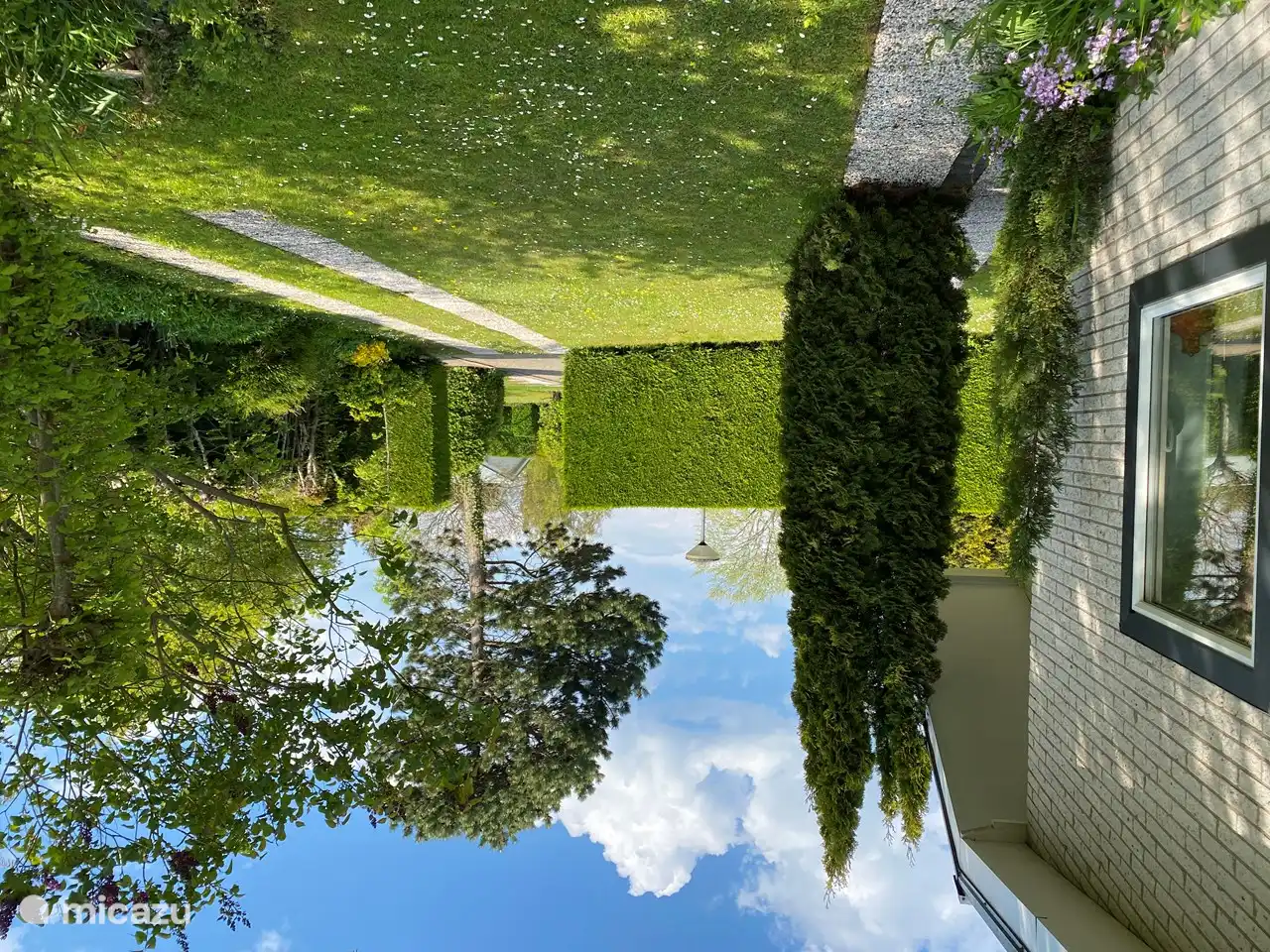 Parkplatz für 2 Autos im Vorgarten