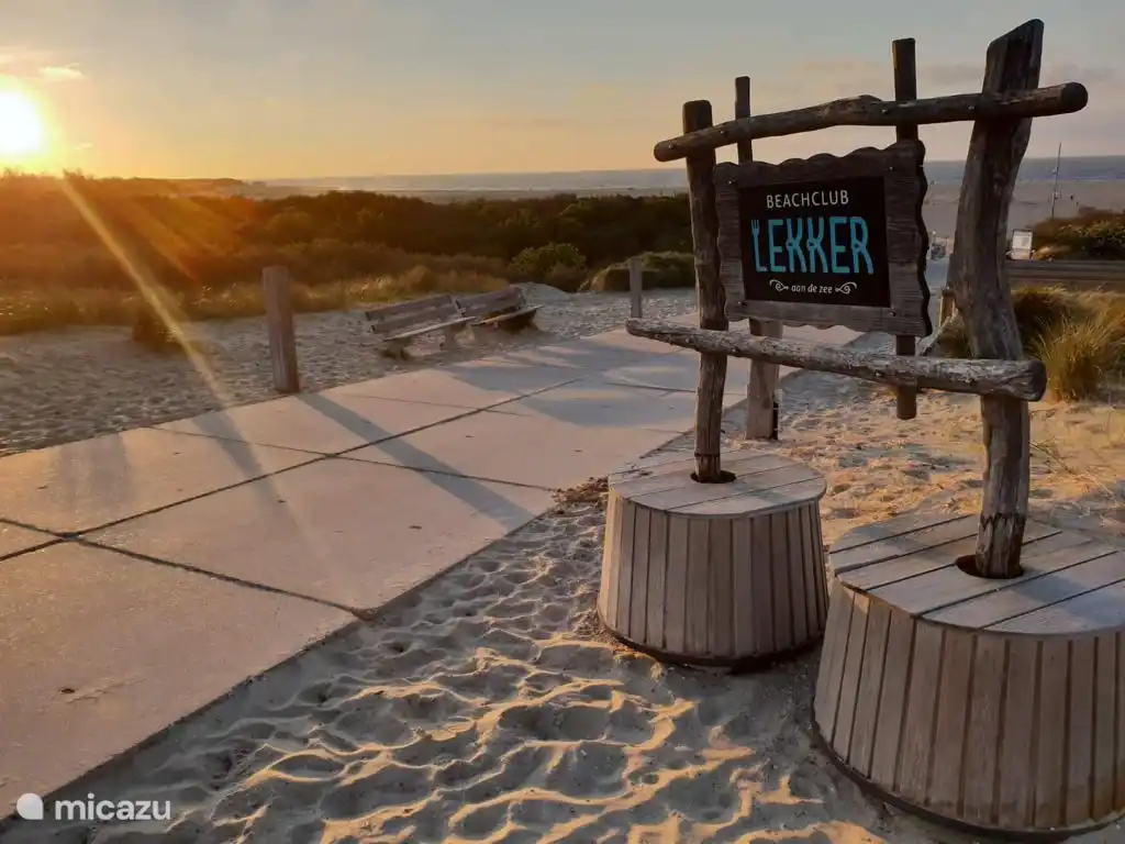 Es ist wunderbar, im Lekker Strandzelt oder im Dam Strandzelt zu entspannen
