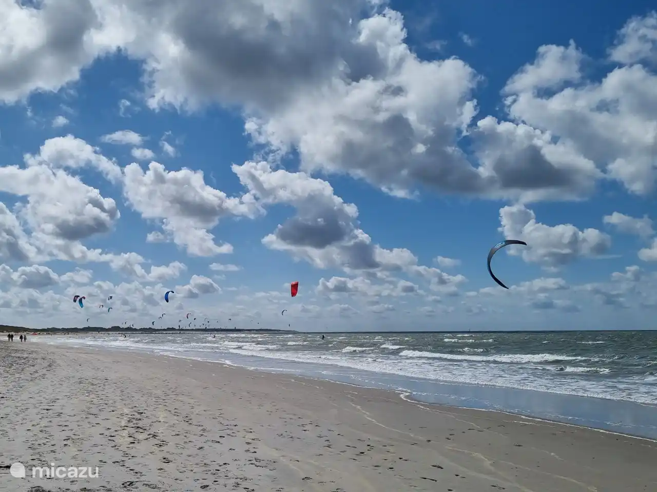 Kiten bei Vertigo (Nordseestrand)