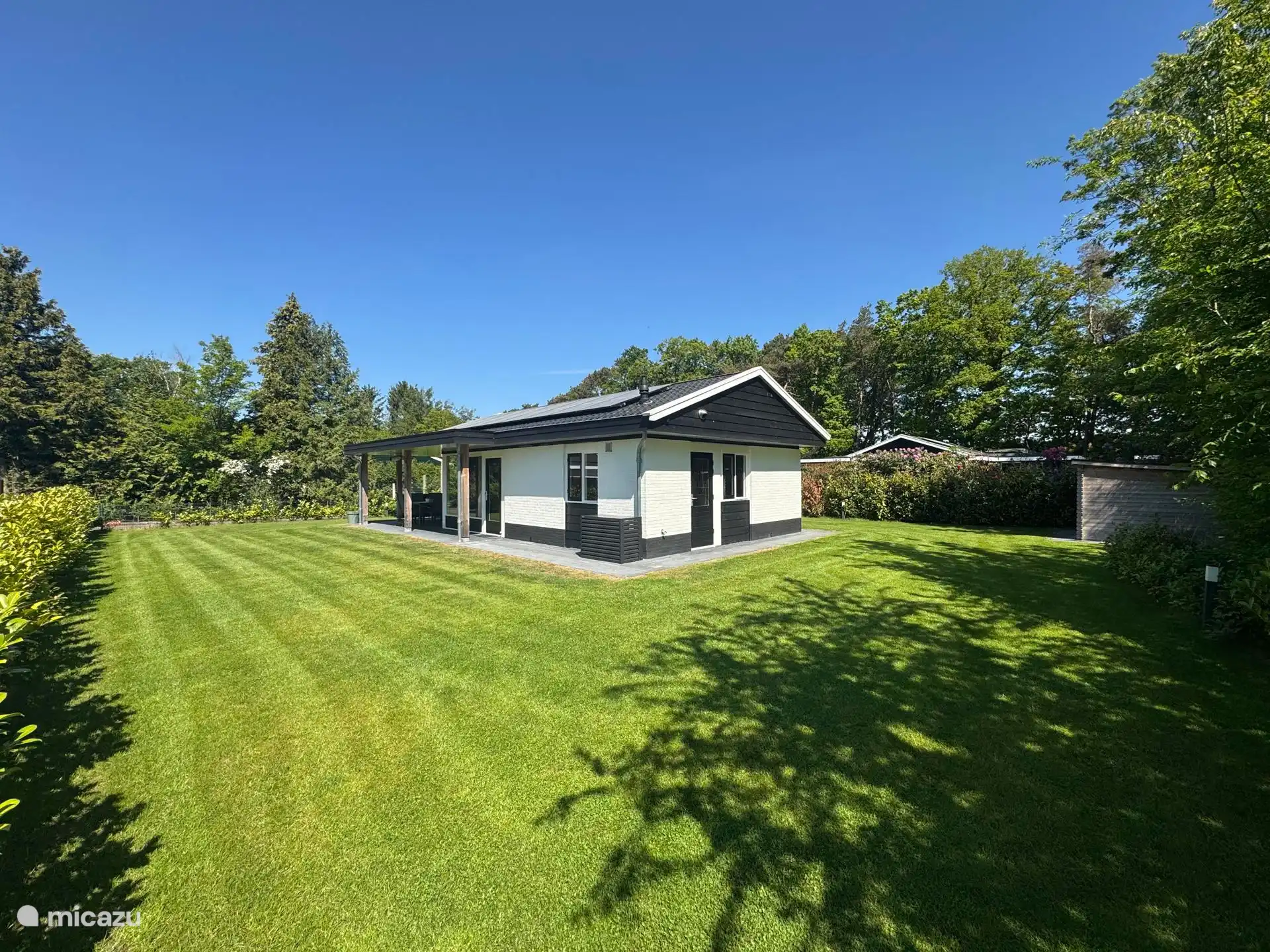 Atrás. (foto: mayo de 2025)