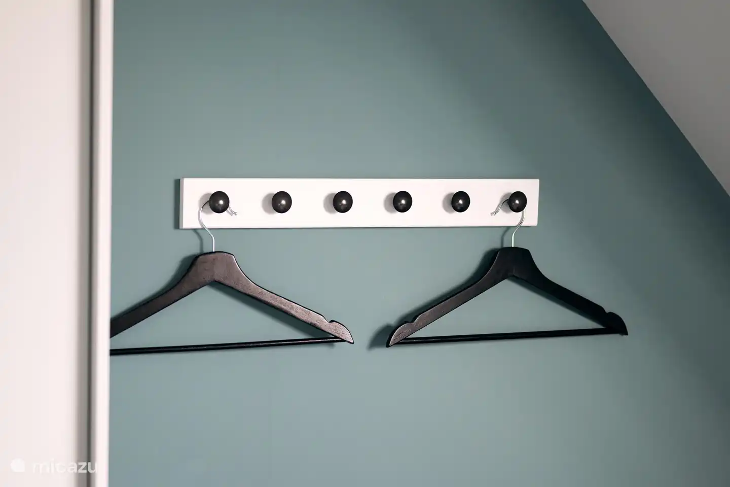 Voldoende mogelijkheden om kleding op te hangen