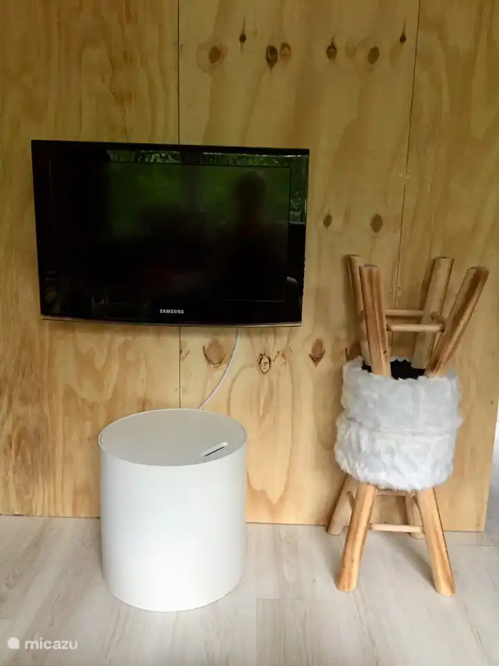 Fernseher im Wohnzimmer.