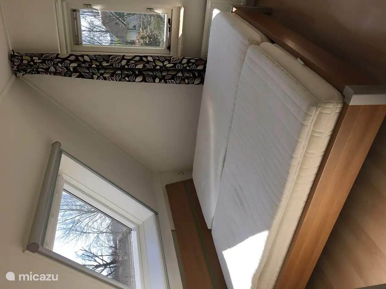 Slaapkamer aan de achterzijde.