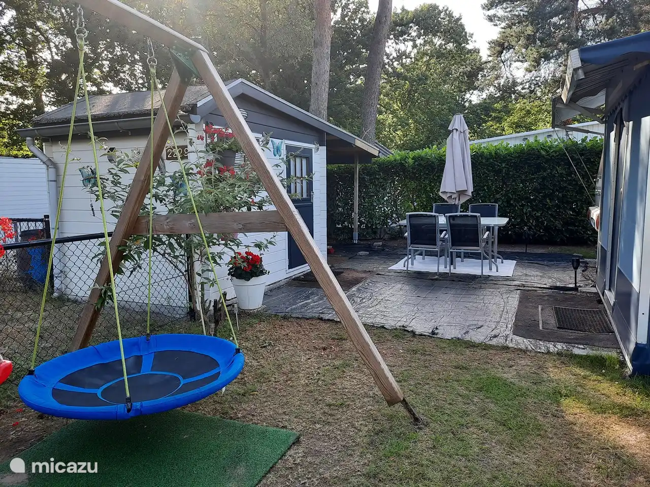 Seating area and swing