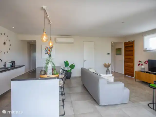 Jan Sofat LUX A24 huren in Curaçao, Banda Ariba (oost), Jan Sofat - appartement Wonen