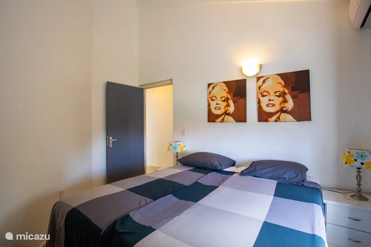 El tercer dormitorio donde también se pueden separar las camas. Los dormitorios tienen aire acondicionado.