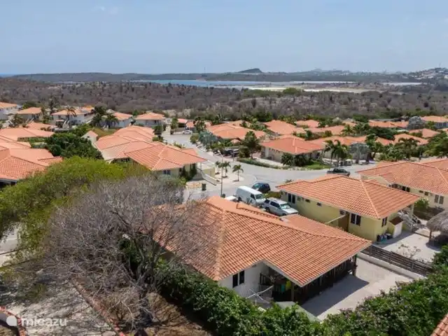 Location de Vacances Curaçao, Banda Ariba (est), Jan Thiel, maison de vacances - Kas Granjero Vue aérienne de la station.