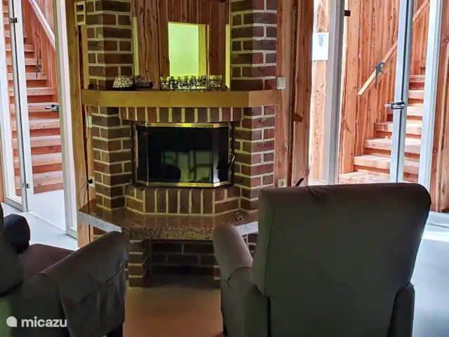 Acuadomo en Países Bajos, Güeldres, Zelhem - casa vacacional estufa de leña con 2 sillones reclinables