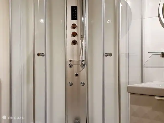 Acuadomo en Países Bajos, Güeldres, Zelhem - casa vacacional cabina de ducha/vapor