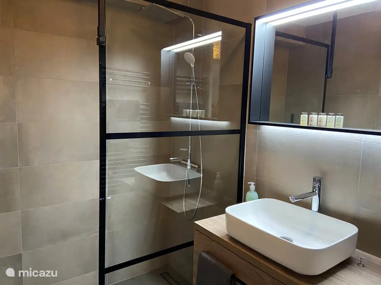 Begehbare Regendusche