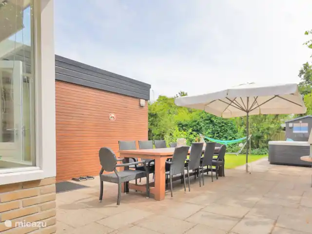 Pinson doré | Pays-Bas, Hollande du Nord, Sint Maartenszee - maison de vacances Table à manger d’extérieur