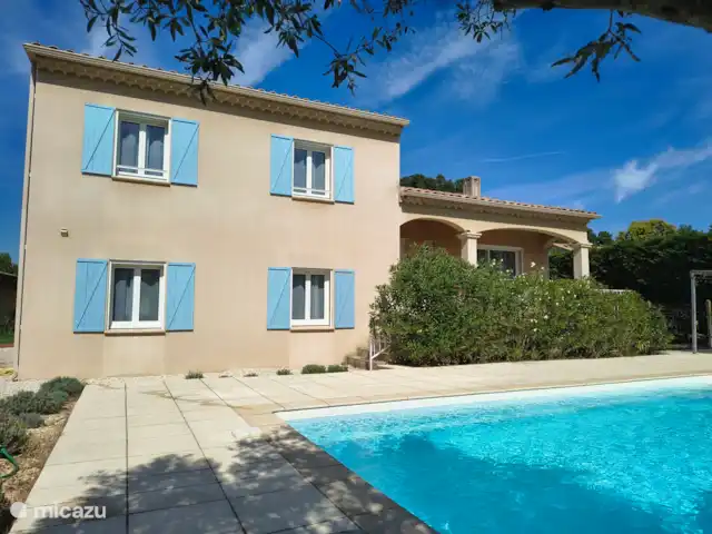 Villa Laura avec piscine privée | France, Drôme, Bouchet - maison de vacances Villa Laura, avec volets