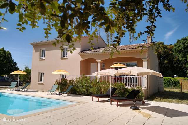 Vacation rental France, Drôme – holiday house Villa Laura with private pool