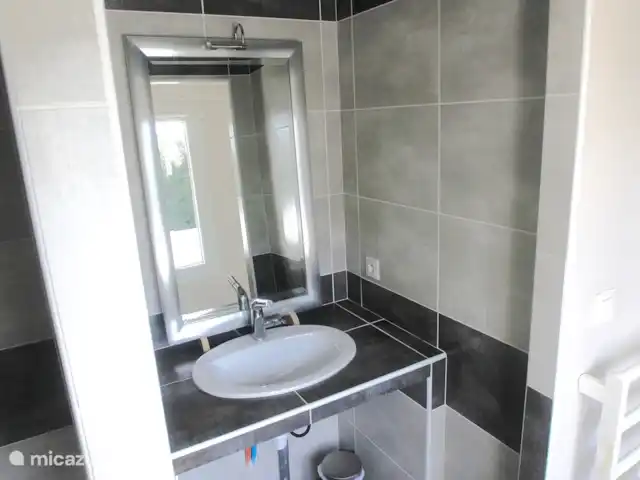 Villa Laura avec piscine privée | France, Drôme, Bouchet - maison de vacances Partager la salle de bain de la chambre principale