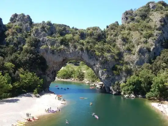 Kanufahren auf der Ardèche, bei Vallon Pont D'Arc (30 km)
