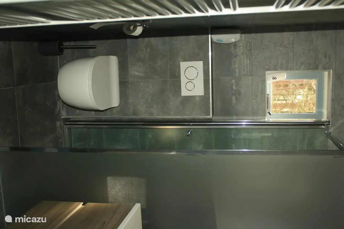 Glastür für Duschbad