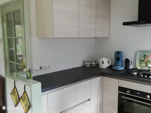 De Hazelaar, maison n° 128 | Pays-Bas, Gueldre, Ermelo - maison de vacances Eclairage indirect et orientable sous les armoires