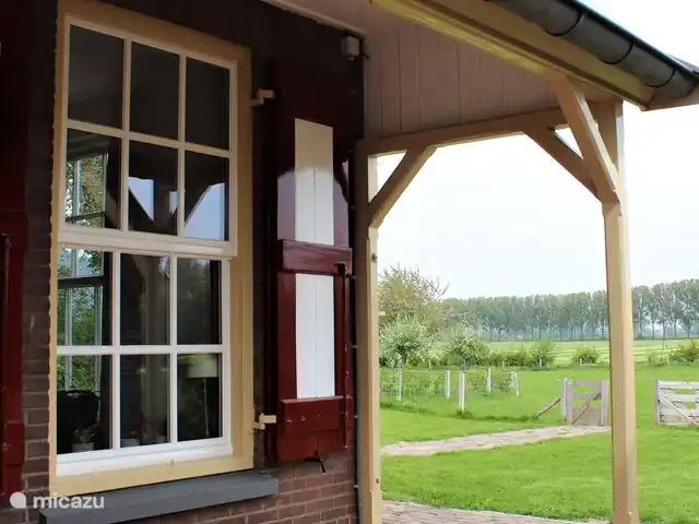 Granja de vacaciones De Steeg en Países Bajos, Güeldres, De Steeg - casa de campo Este es un vistazo al frente de la casa.