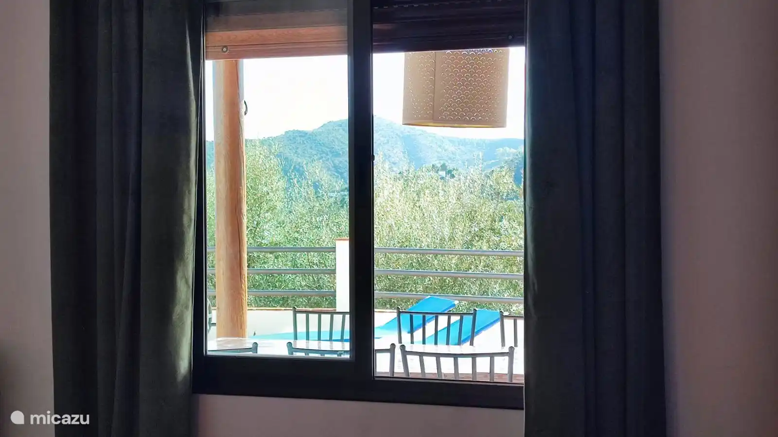 Terrassenansicht vom Schlafzimmer im Erdgeschoss