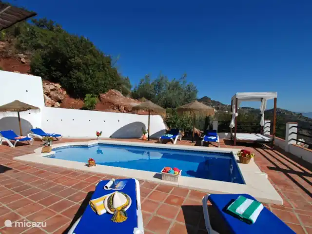 Villa Torcal 1 | Espagne, Costa del Sol, Comares - villa Beaucoup d'espace autour de la piscine pour toute la famille.