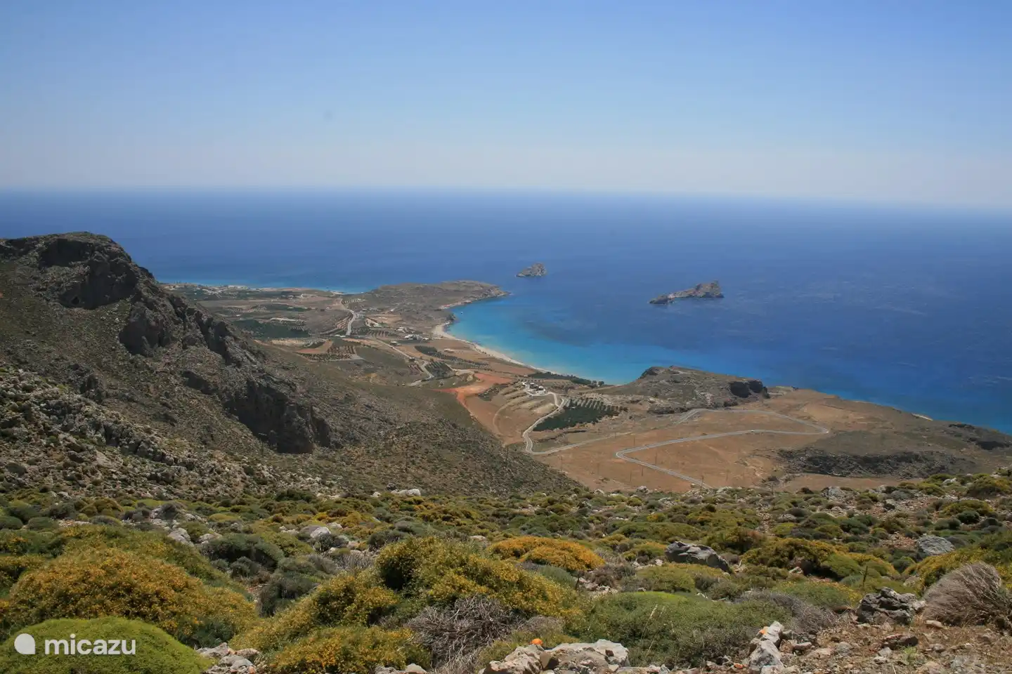 Südostkreta ist der unberührte Teil Kretas. Hier findest du ruhige Strände am azurblauen Meer. 