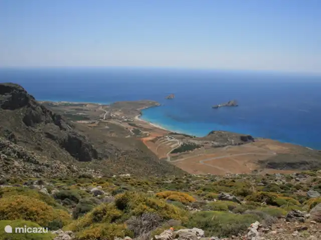 Location de Vacances Grèce, Crète, Koutsouras, gîte / cottage - Kalyvitis Cottage dans l’oliveraie 2 Le sud-est de la Crète est la partie préservée de la Crète. Ici, vous trouverez des plages tranquilles sur la mer bleu azur.