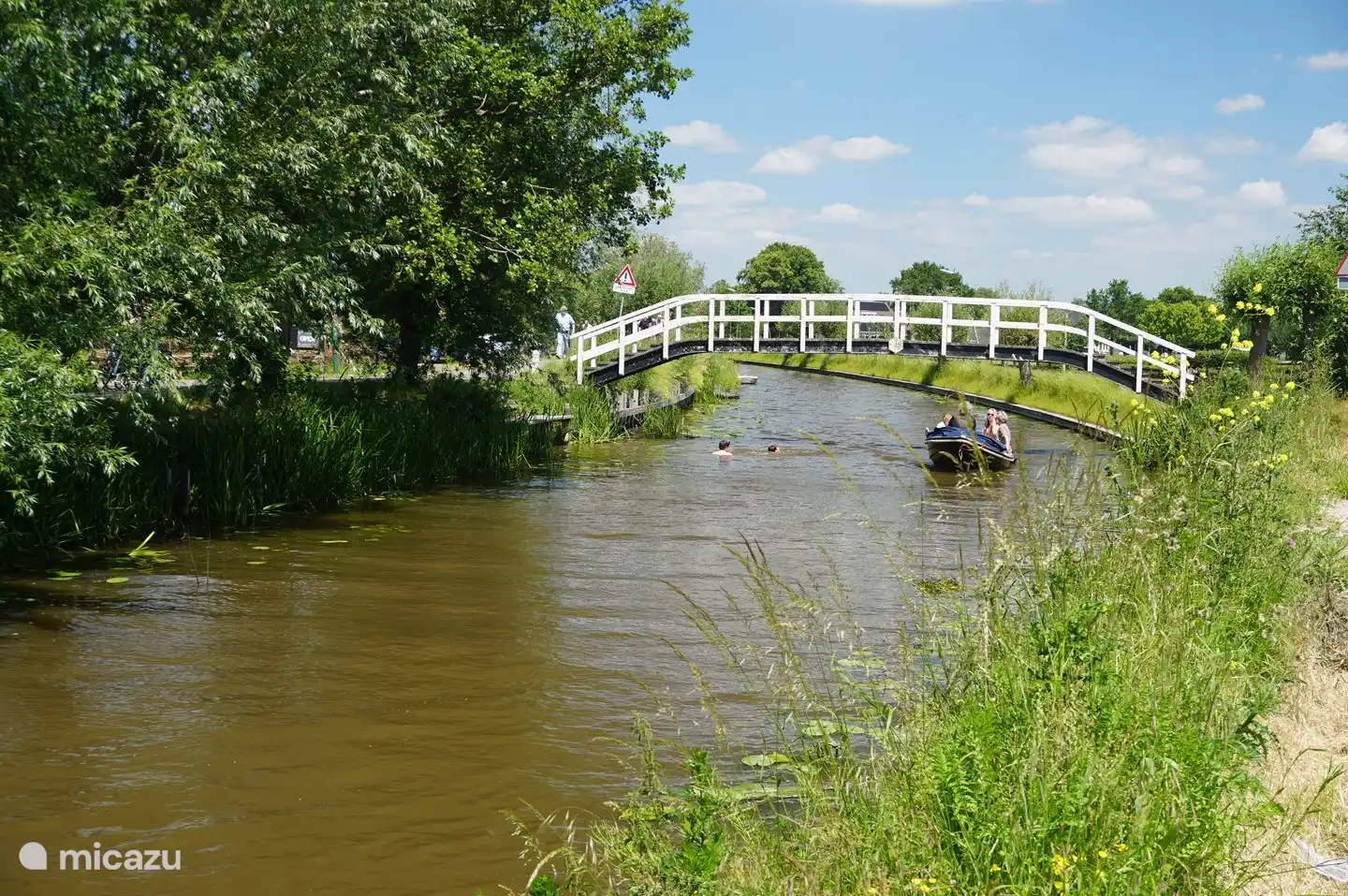 Brug over de Linschoten