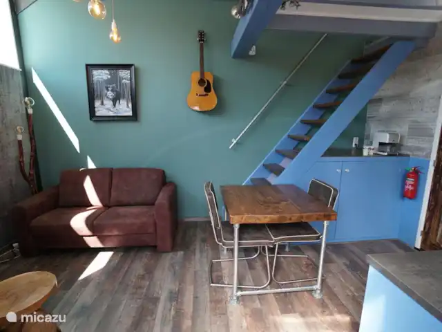 Studio Coeur Vert | Pays-Bas, Utrecht, Papekop - studio Vous pouvez également jouer de la guitare.