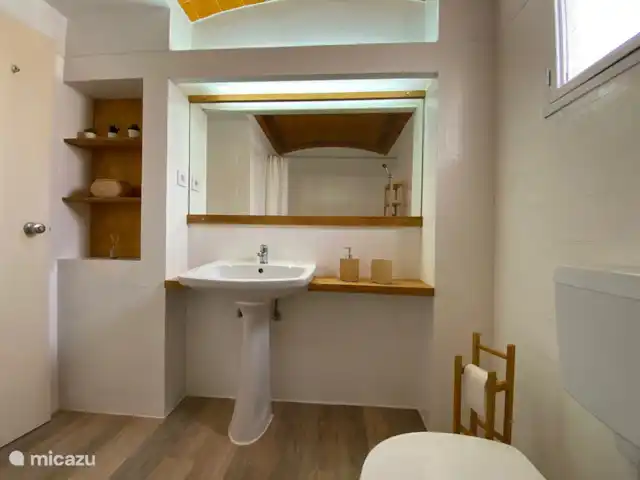 Location de Vacances Portugal, Algarve, Albufeira, studio - Studio avec vue mer Une salle de bain pour se doucher et se détendre après une journée bien remplie