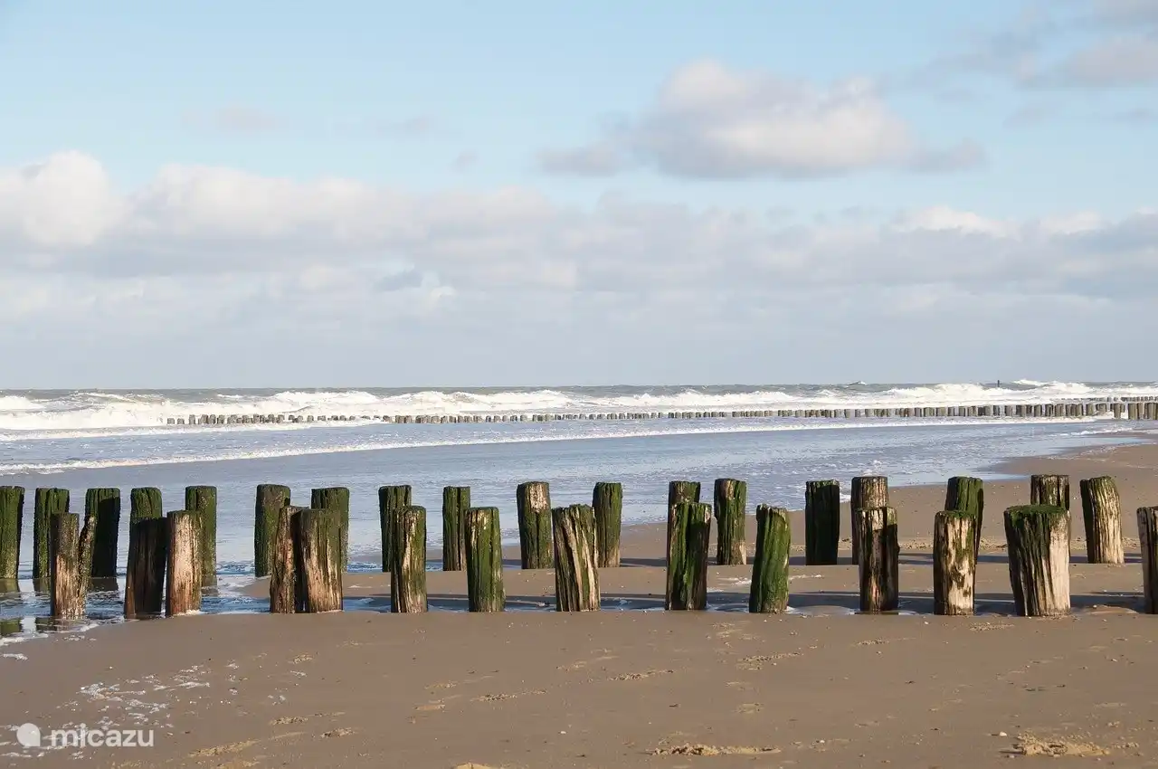 Der Strand von Domburg, anders, aber zu jeder Jahreszeit wunderschön.