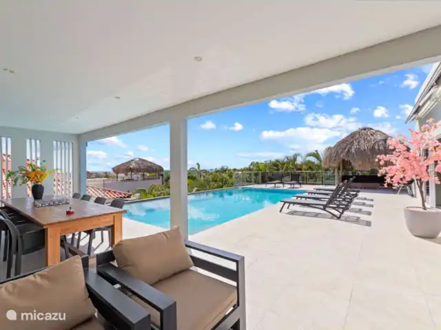 Villa familiar de lujo Grey Noble con vistas al mar en Curazao, Banda Arriba (este), Jan Thiel - villa Vista a la piscina