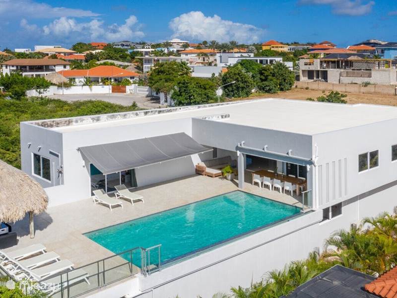 Vakantiehuis Curaçao, Banda Ariba (oost), Jan Thiel Villa Grey Noble luxe gezinvilla zeezicht 