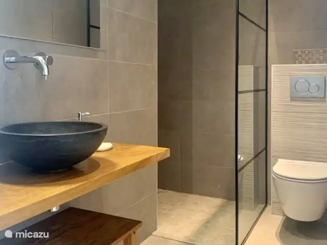 Jan Sofat LUX A21 | Curaçao, Banda Ariba (est), Jan Sofat - appartement Salle de bains
