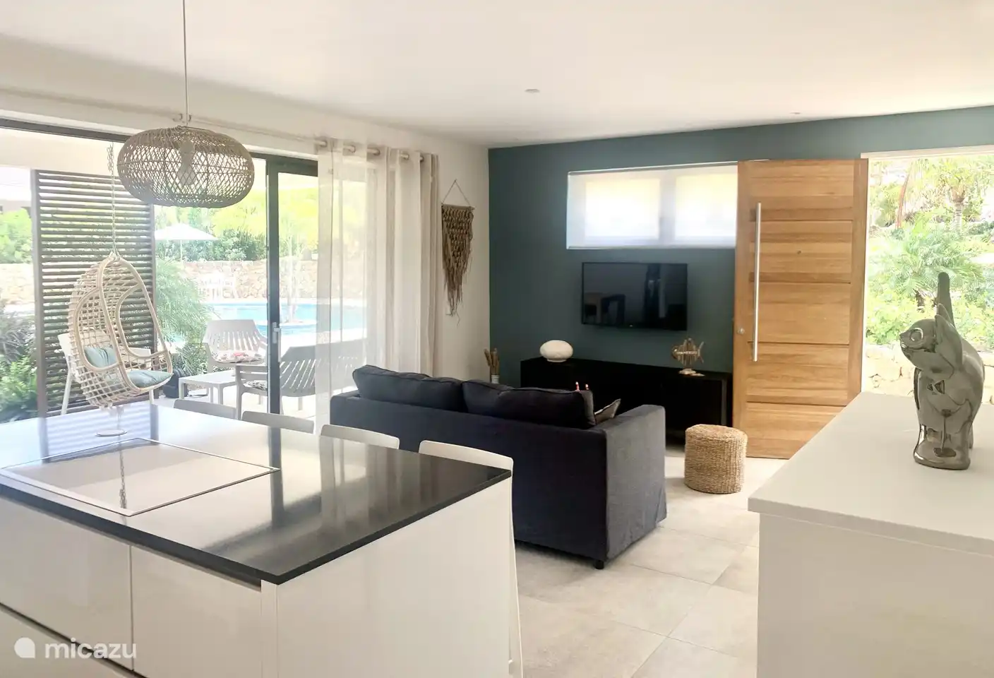 Jan Sofat LUX A21 in Curaçao, Banda Ariba (Ost), Jan Sofat - Appartement