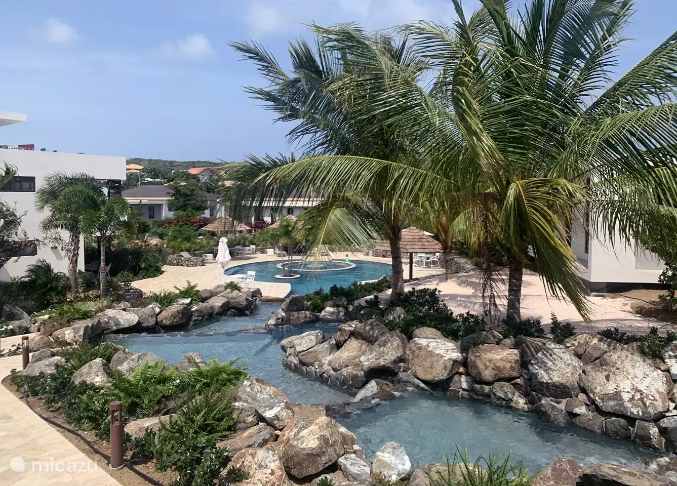 Jan Sofat LUX A21 in Curaçao, Banda Ariba (Ost), Jan Sofat - Appartement