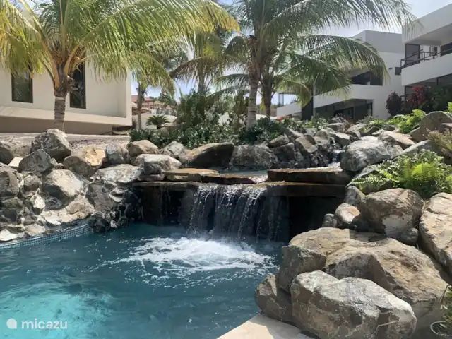 Jan Sofat LUX A21 | Curaçao, Banda Ariba (est), Jan Sofat - appartement Cascade