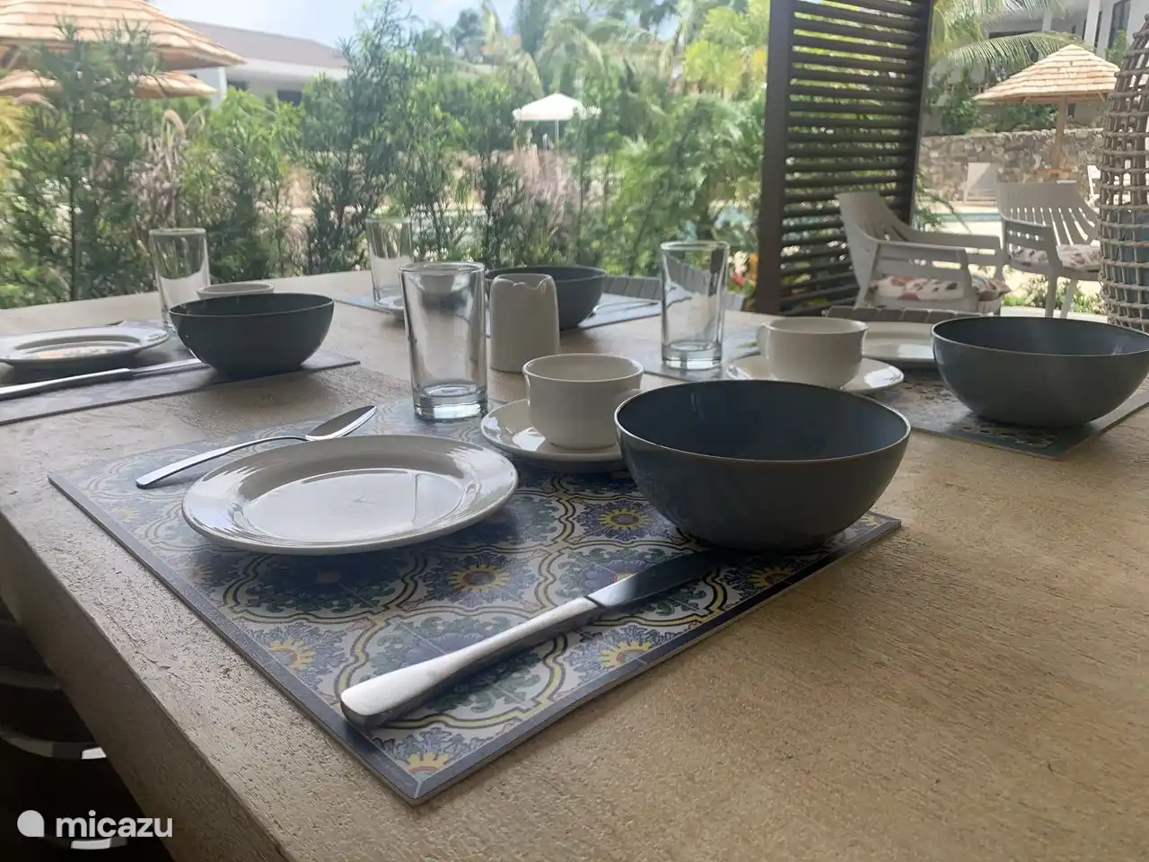 Essen auf der Terrasse