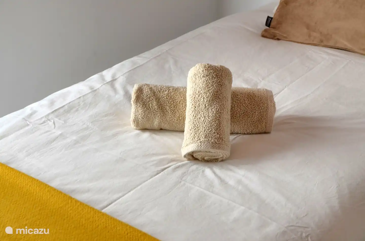 Juego de toallas para cada hu&#233;sped.