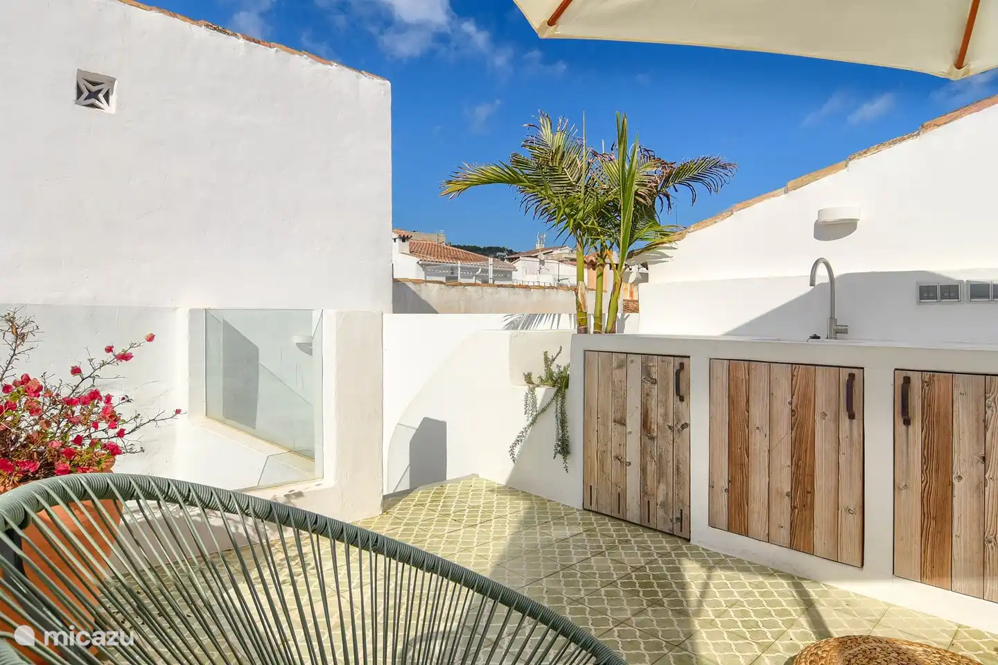 Preciosa terraza en la azotea para las c&#225;lidas tardes de verano y las suaves tardes de invierno.