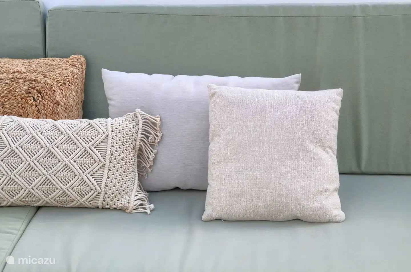 Preciosa terraza en la azotea para las c&#225;lidas tardes de verano y las suaves tardes de invierno.