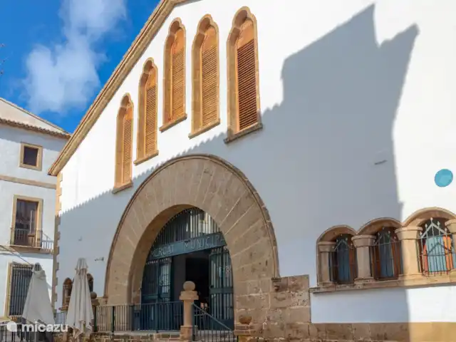 Casa En Grenyo huren in Spanje, Costa Blanca, Jávea - stadswoning Vanuit Casa En Grenyo loop je zo naar terrasjes, restaurants, supermarkten en winkels.