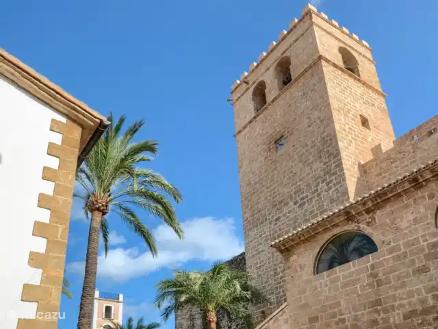 Casa En Grenyo huren in Spanje, Costa Blanca, Jávea - stadswoning Vanuit Casa En Grenyo loop je zo naar terrasjes, restaurants, supermarkten en winkels.