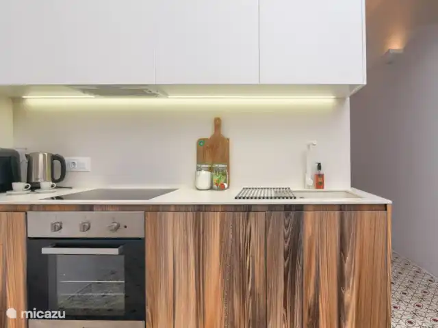 Casa En Grenyo huren in Spanje, Costa Blanca, Jávea - stadswoning Volledig uitgeruste keuken met vaatwasser, oven, koelkast met vriesvak, servies, bestek, pannen, Nespresso, waterkoker.