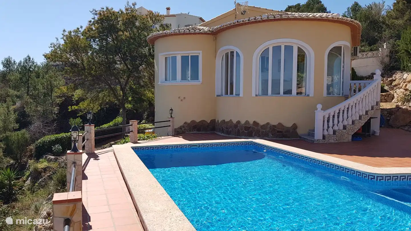 Vacation Rentals In Spain Holiday Homes Spain Micazu
