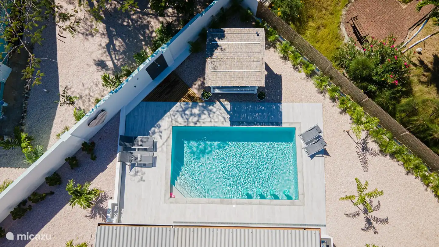 Luftaufnahme des Hinterhofs