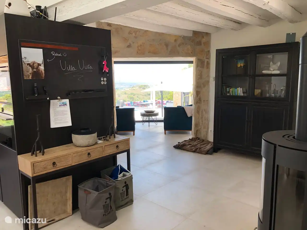 Modernes, neues Interieur